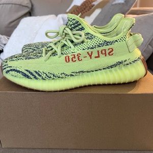 mens yeezy boost 350 V2 ‘semi-frozen yellow’ shoe